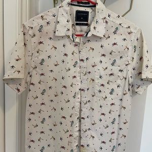 Short sleeve button down